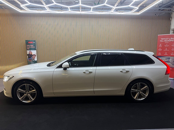 Volvo V90 2 of 16