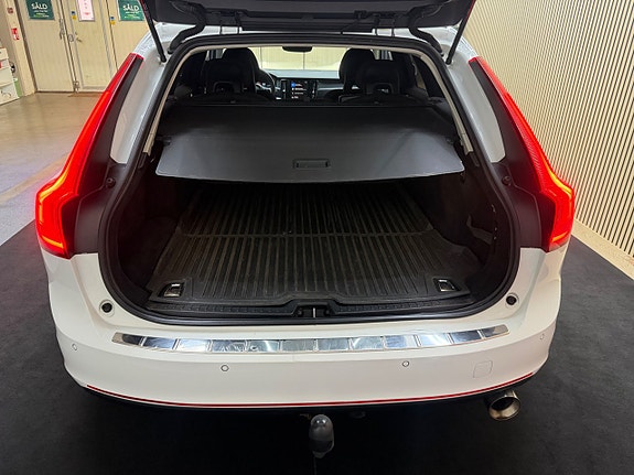Volvo V90 9 of 16