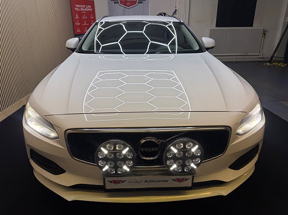 Volvo V90 6 of 16