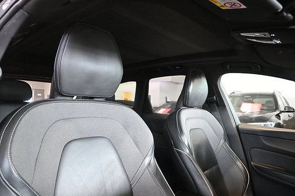 Volvo XC60 12 of 30