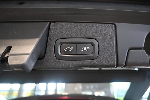 Volvo XC60 18 of 30