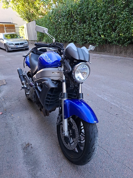Honda X-11 CB1100SF 4 of 6