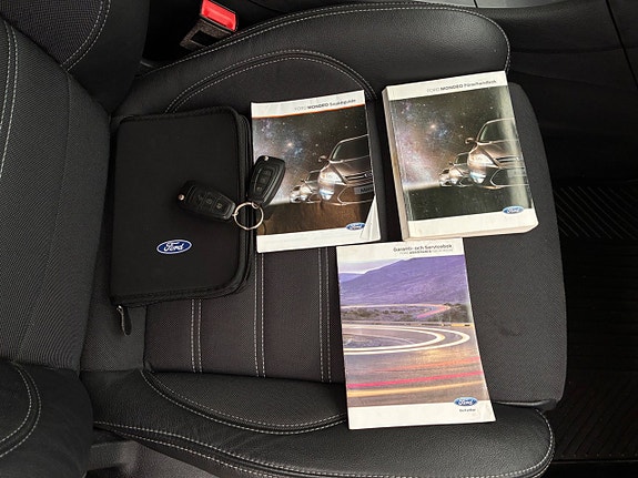 Ford Mondeo 26 of 26