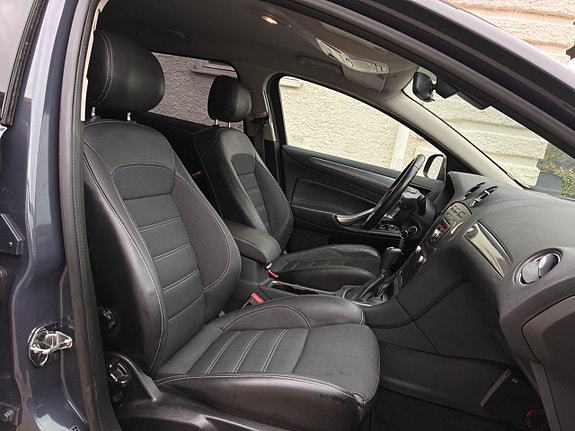 Ford Mondeo 20 of 26