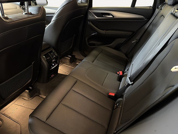 BMW X3 13 of 25
