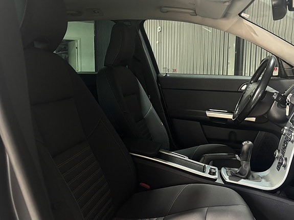 Volvo V50 9 of 17