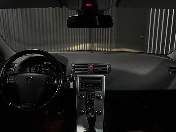 Volvo V50 13 of 17