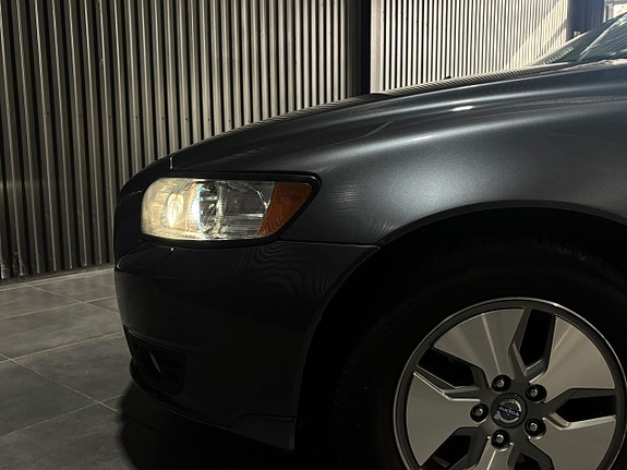 Volvo V50 7 of 17