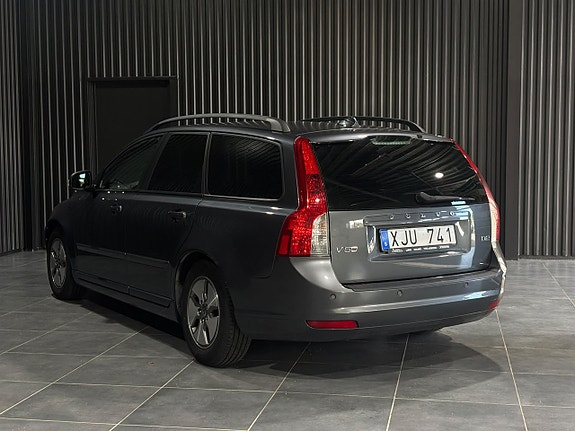 Volvo V50 6 of 17