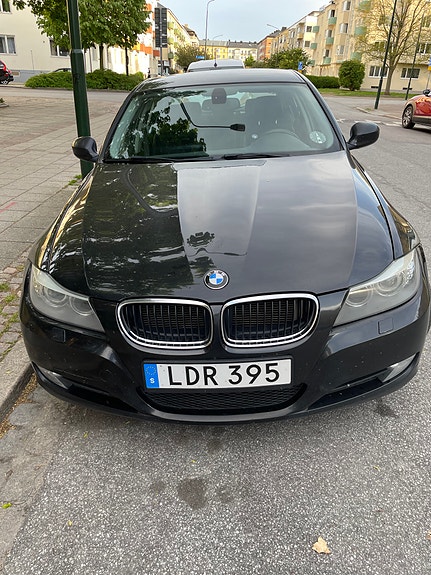 BMW 320d 3 of 6