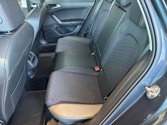 Seat Leon 9 of 10