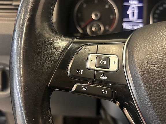 Volkswagen Caddy 13 of 16