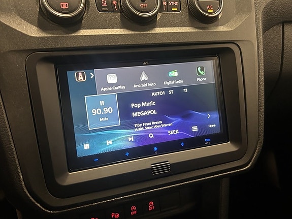 Volkswagen Caddy 16 of 16