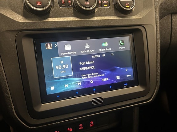 Volkswagen Caddy 16 of 16