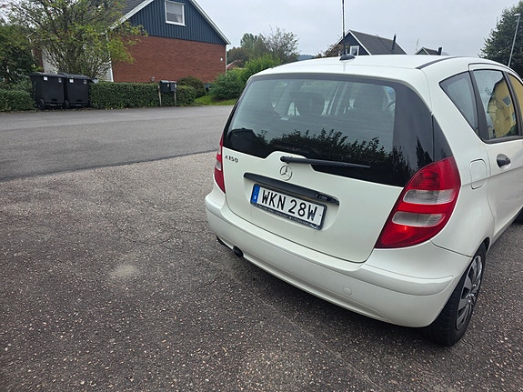Mercedes-Benz A150 4 of 6