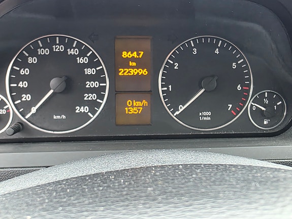 Mercedes-Benz A150 5 of 6