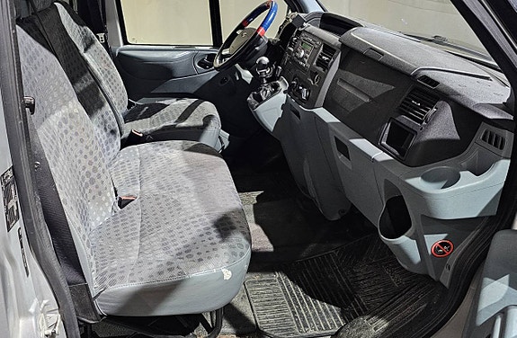 Ford Transit 3 of 14