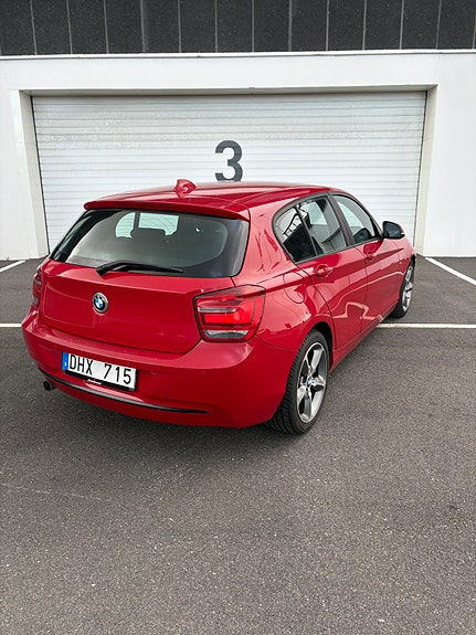BMW 118d 3 of 9