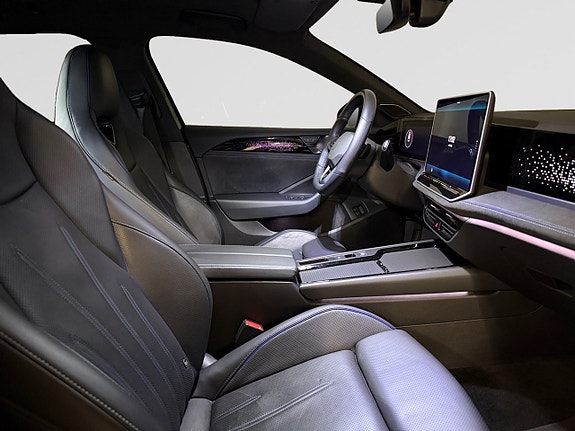 Volkswagen Passat 17 of 25