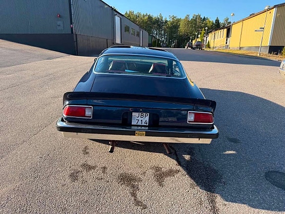 Chevrolet Camaro 10 of 24