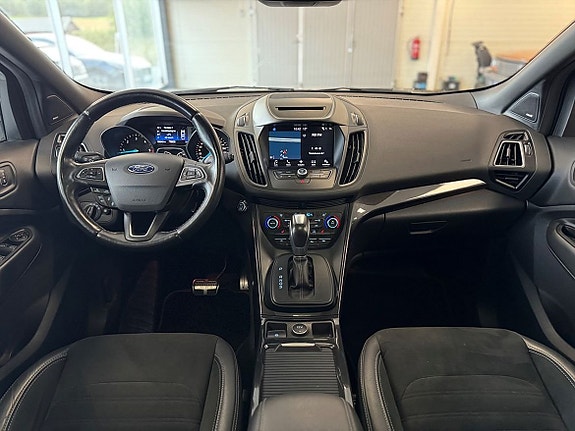 Ford Kuga 10 of 28