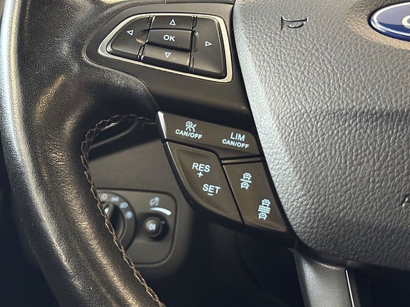 Ford Kuga 15 of 28
