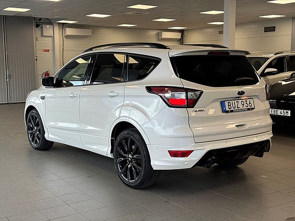 Ford Kuga 5 of 28
