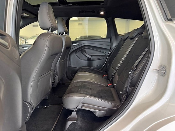 Ford Kuga 14 of 28