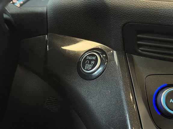 Ford Kuga 22 of 28