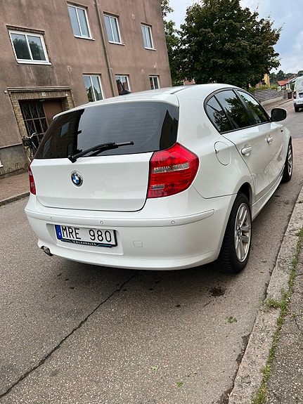 BMW 116d 5 of 7