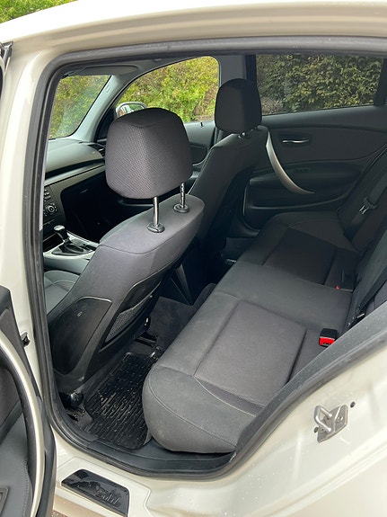 BMW 116d 6 of 7