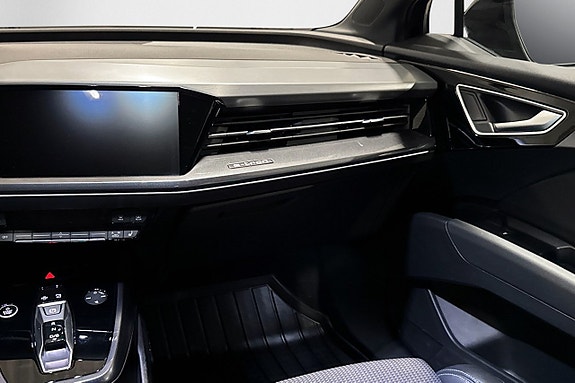 Audi Q4 e-tron 16 of 24