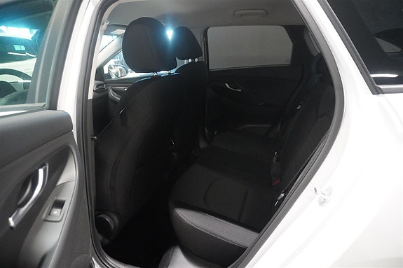 Hyundai i30 6 of 12