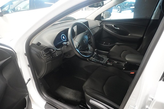 Hyundai i30 2 of 12