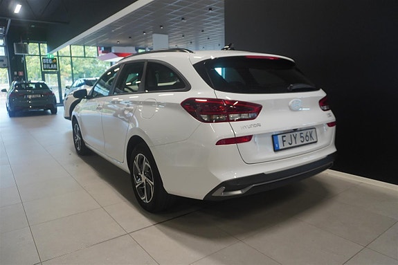 Hyundai i30 4 of 12