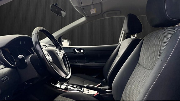 Nissan Pulsar 6 of 8