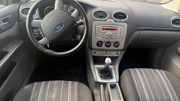 Ford Focus 9 of 11