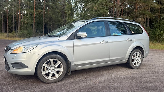 Ford Focus 2 of 11