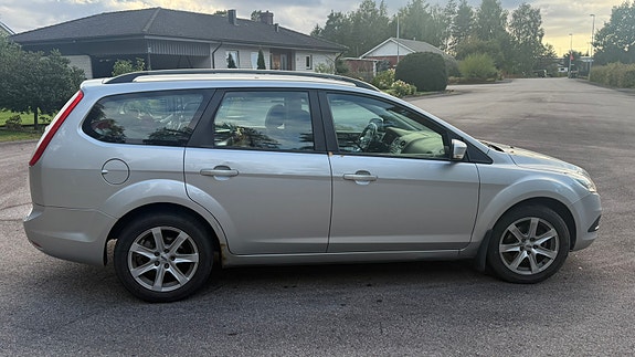 Ford Focus 6 of 11