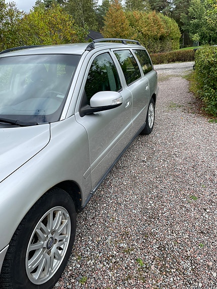 Volvo V70 4 of 8