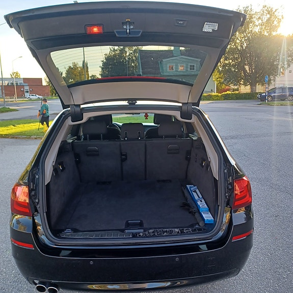 BMW 520d 5 of 7