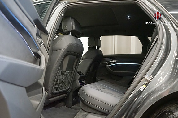 Audi Q8 13 of 28