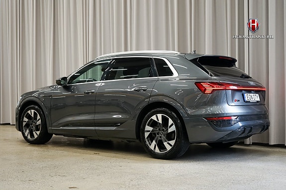 Audi Q8 5 of 28