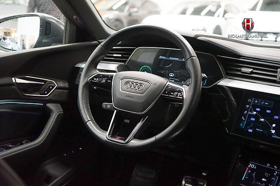 Audi Q8 16 of 28