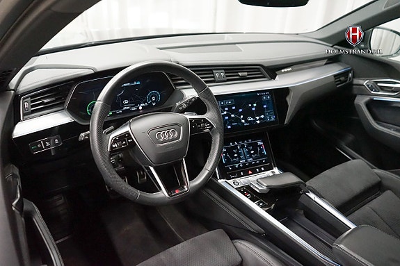 Audi Q8 9 of 28