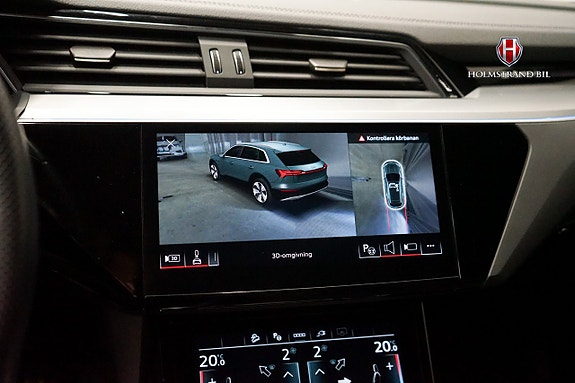 Audi Q8 19 of 28