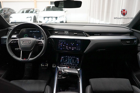 Audi Q8 15 of 28