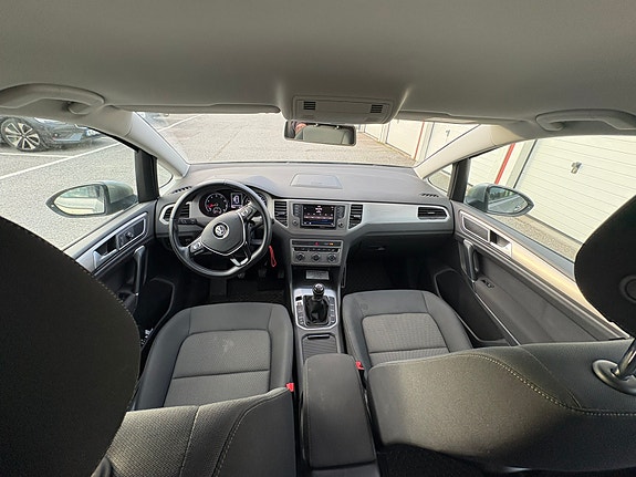 Volkswagen Golf Sportsvan 6 of 7
