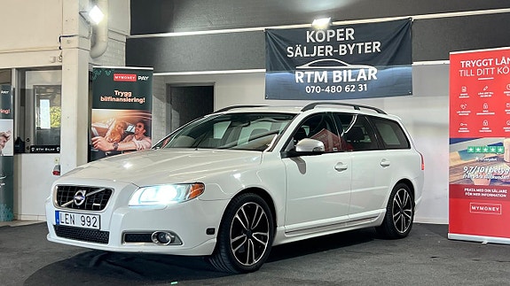Volvo V70 2 of 19