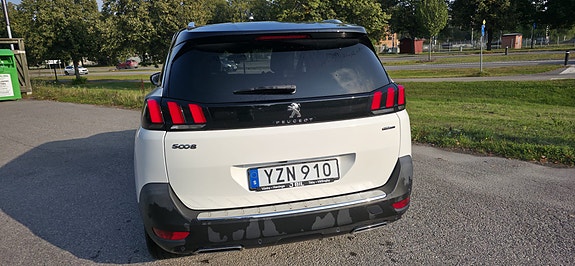 Peugeot 5008 7 of 12